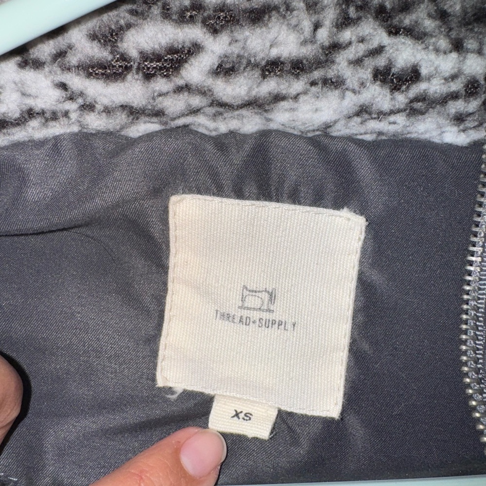 Thread & Supply Textured Zip-Up Sweater - Picture 3 of 4